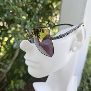 NWOT Sawaroski Black Crystals Sunglasses in Gunmetal